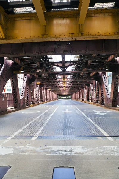 Urban style - Brücke in der Innenstadt — Stockfoto