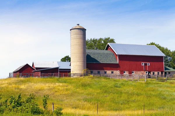Countryside Landscape with Farm — Stock Photo, Image