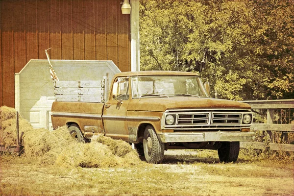 Velho pickup caminhão — Fotografia de Stock