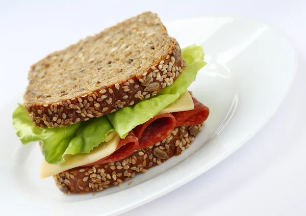 Sandwich de pan marrón — Foto de Stock