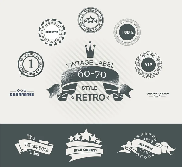 Ensemble d'insignes et d'étiquettes de qualité premium rétro vintage — Image vectorielle