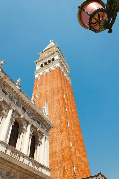 De klokkentoren van san marco, Venetië — Stockfoto