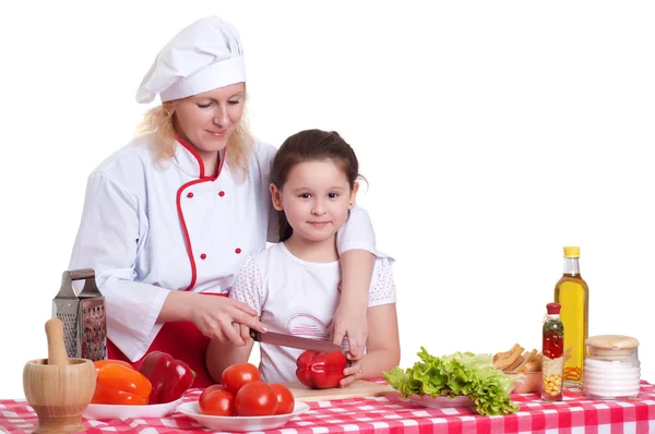 Moeder en dochter koken diner — Stockfoto