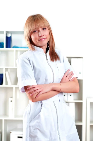 Portrait of a beautiful female doctor — Stock Photo, Image
