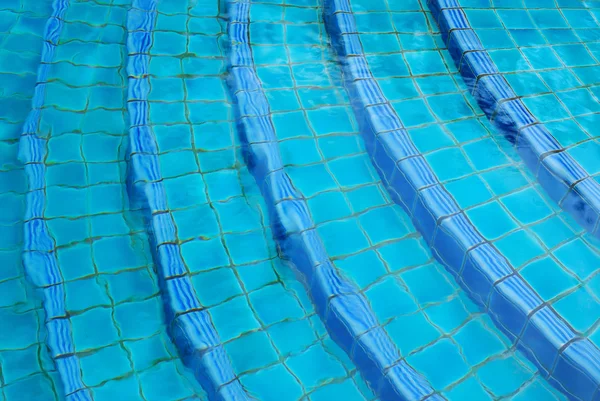 Zwembad stappen. — Stockfoto