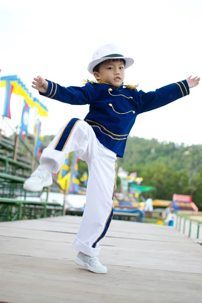 Lindo asiático chico —  Fotos de Stock