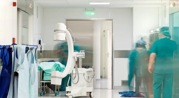 Operationskorridor für mobile Röntgenaufnahmen im Krankenhaus — Stockfoto
