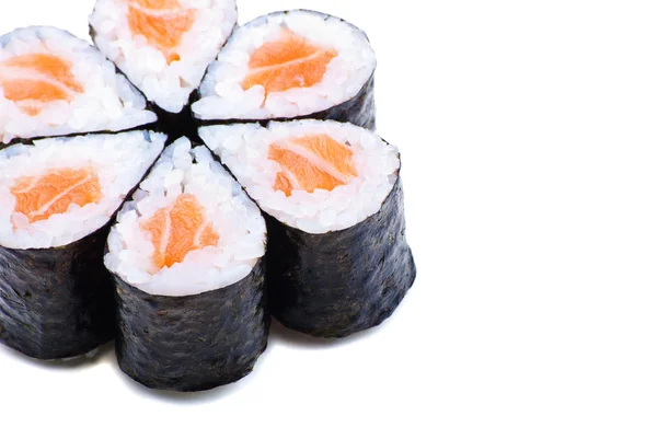 白で隔離された行で寿司 — ストック写真