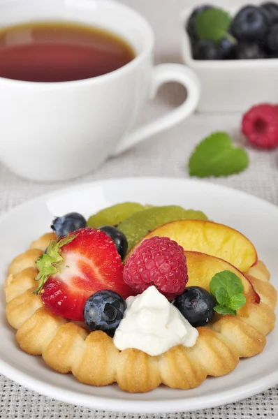Tarts with fruits — Stock Photo, Image