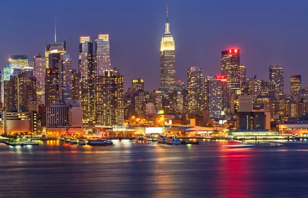 Manhattan w nocy — Zdjęcie stockowe