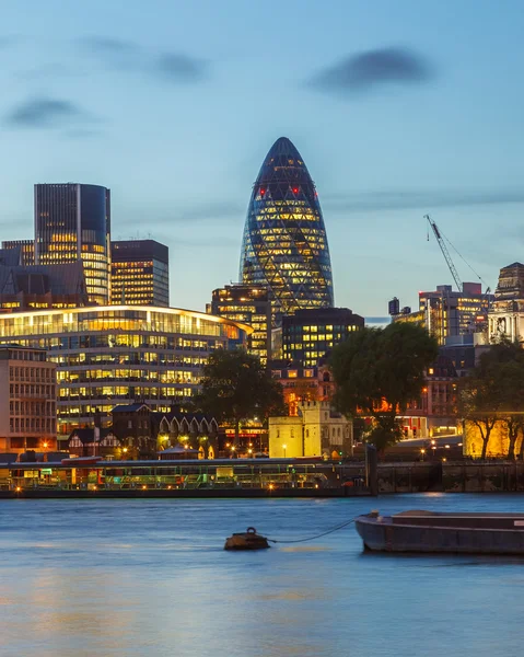 London City på natten — Stockfoto