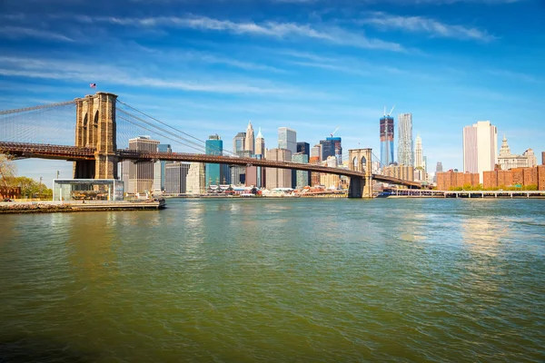 Ponte de Brooklyn e Manhattan — Fotografia de Stock