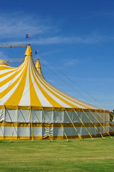 Цирк с австралийским флагом — стоковое фото