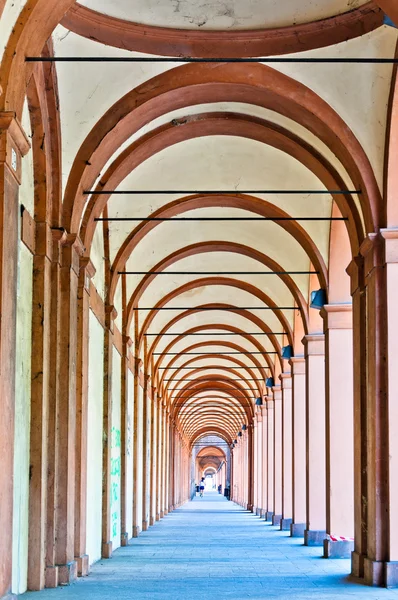San luca arcade i bologna, Italien — Stockfoto
