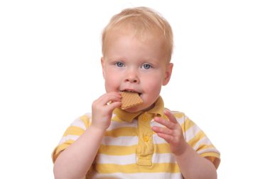 kurabiye yiyen çocuk