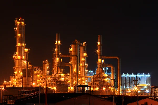 Impianto di raffinazione petrolchimica — Foto Stock