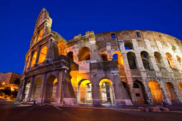 Colosseum rome italy night — Stock Photo, Image