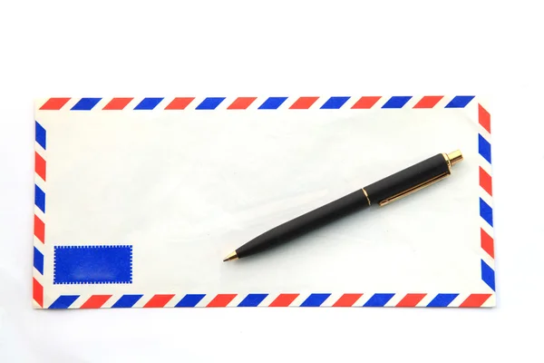 Envelope com caneta — Fotografia de Stock