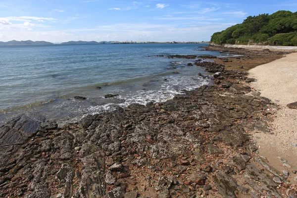 Plage de la côte rocheuse Pattaya Thaïlande — Photo