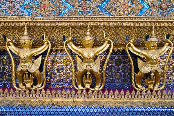 Zlatá garuda Grand palace Thajsko — Stock fotografie