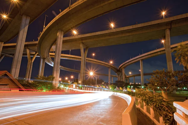 Mega bhumibol endüstriyel köprü mimarisi — Stok fotoğraf