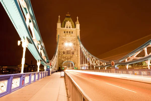 Tower bridge nacht — Stockfoto