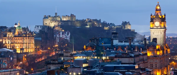 Panorama del paisaje urbano de Edimburgo —  Fotos de Stock