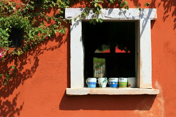 Итальянские окна — стоковое фото