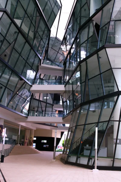 アートとシンガポールで現代オフィス タワー — ストック写真