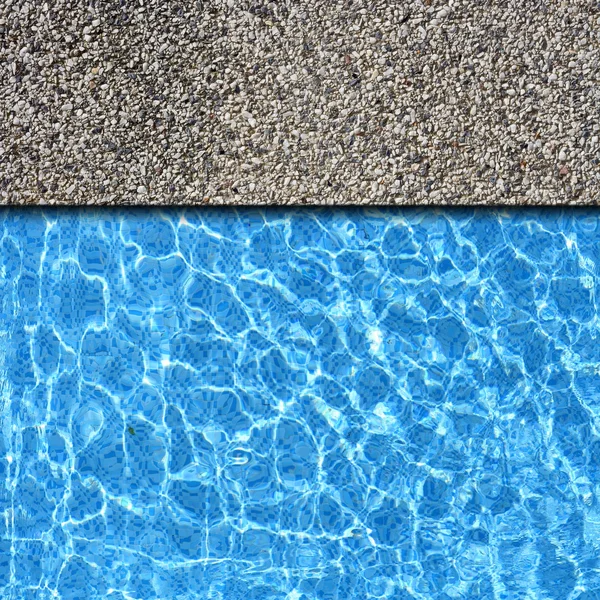 Pavimento de pedra de areia branca com fundo borda da piscina — Fotografia de Stock