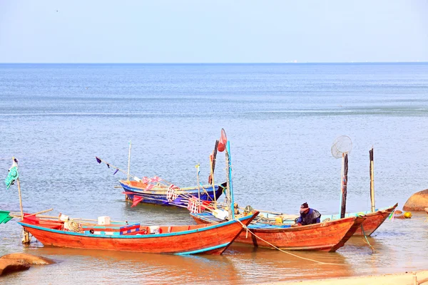 Fisherman long tail boat — Stock Photo, Image