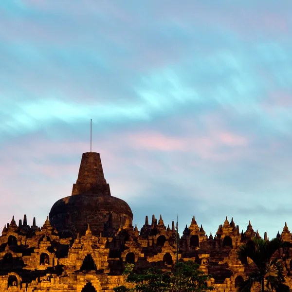 Alacakaranlıkta Borobudur Tapınağı — Stok fotoğraf