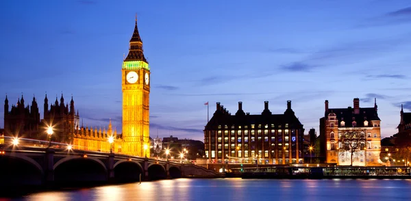 Big Ben en Westminster Brug — Stockfoto
