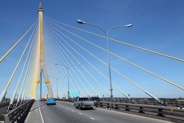 Mega askı köprü, rama 8, Bangkok harbor yakınlarında