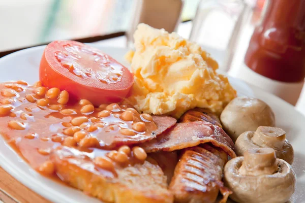 Tam İngiliz kahvaltısı — Stok fotoğraf