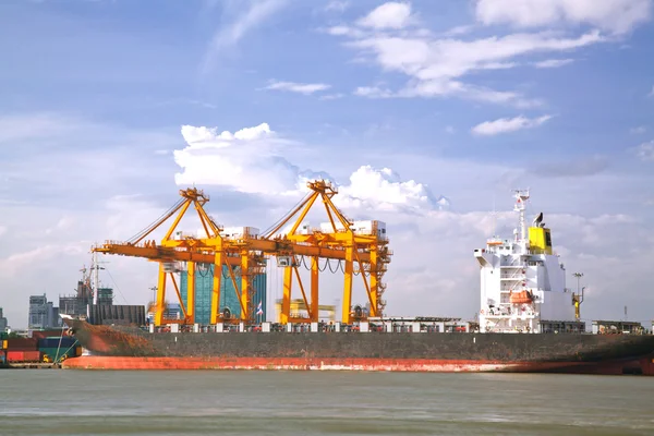 Container Negociação de navios — Fotografia de Stock