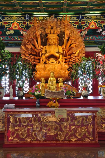 Buddha migliaia di mani — Foto Stock