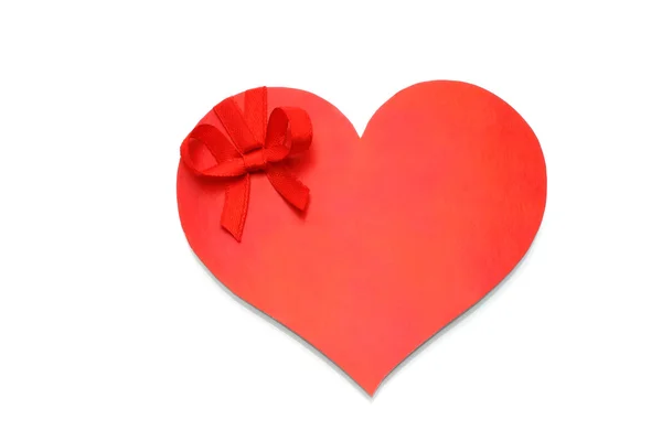 Kalp kırmızı kurdele ile — Stok fotoğraf