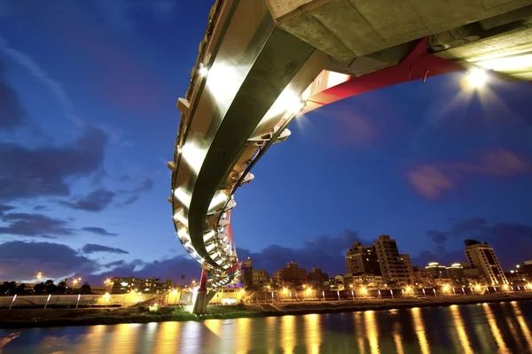 Закат с мостом — стоковое фото