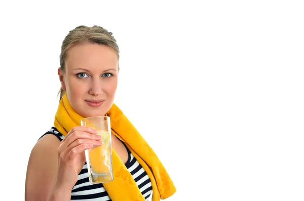 Atractiva mujer con vaso de agua, aislada en blanco — Foto de Stock