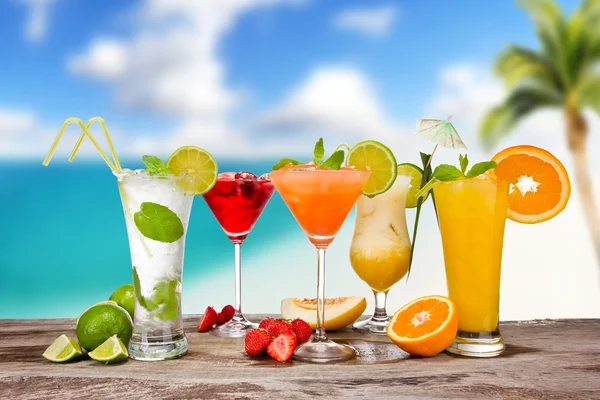 Cocktail estivi — Foto Stock