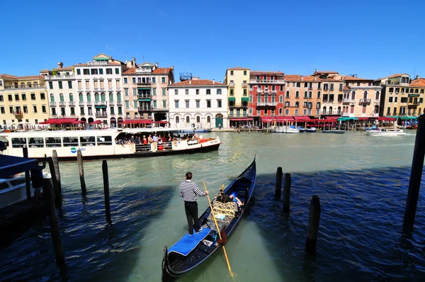 Γόνδολα στη Βενετία, Ιταλία — Φωτογραφία Αρχείου