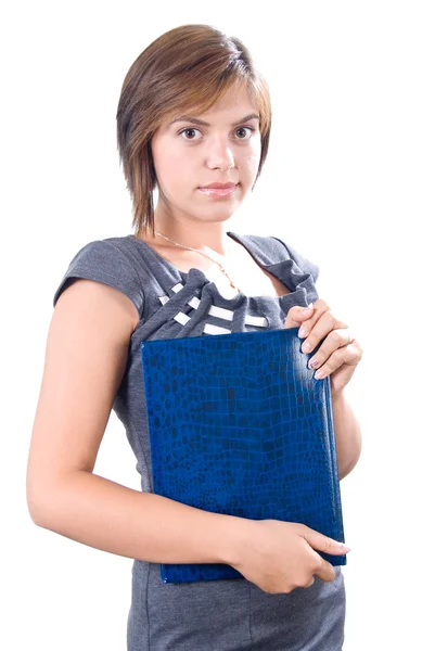 genç bir kadın toplantı için hazırlanıyor