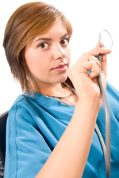 Junge Ärztin mit Stethoskop — Stockfoto
