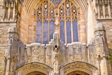 Yale universiteit sterling memorial bibliotheek gevel standbeeld oudeYale Üniversitesi Sterlini anıt Kütüphanesi cephe heykeli antik