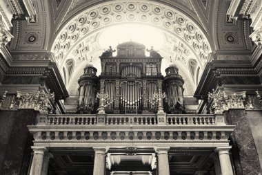 Aziz stephen Bazilikası, boru organ
