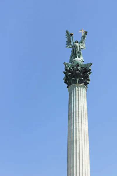 Statue degli eroi piazza, budapest — Foto Stock