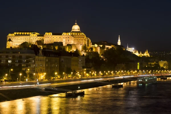 夜のブダペスト — ストック写真