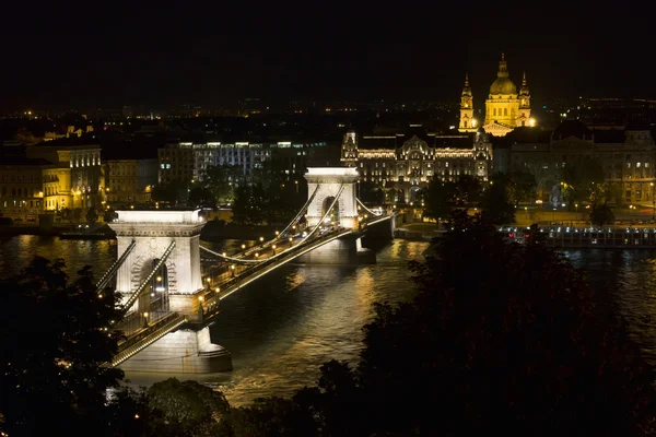 Budapest catena ponte vista notturna — Foto Stock