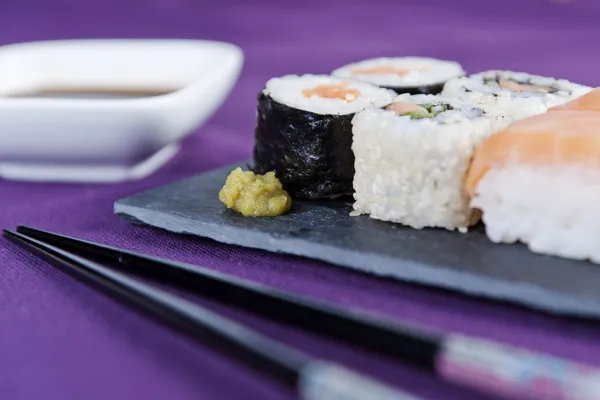 Sushi-Gericht lizenzfreie Stockbilder